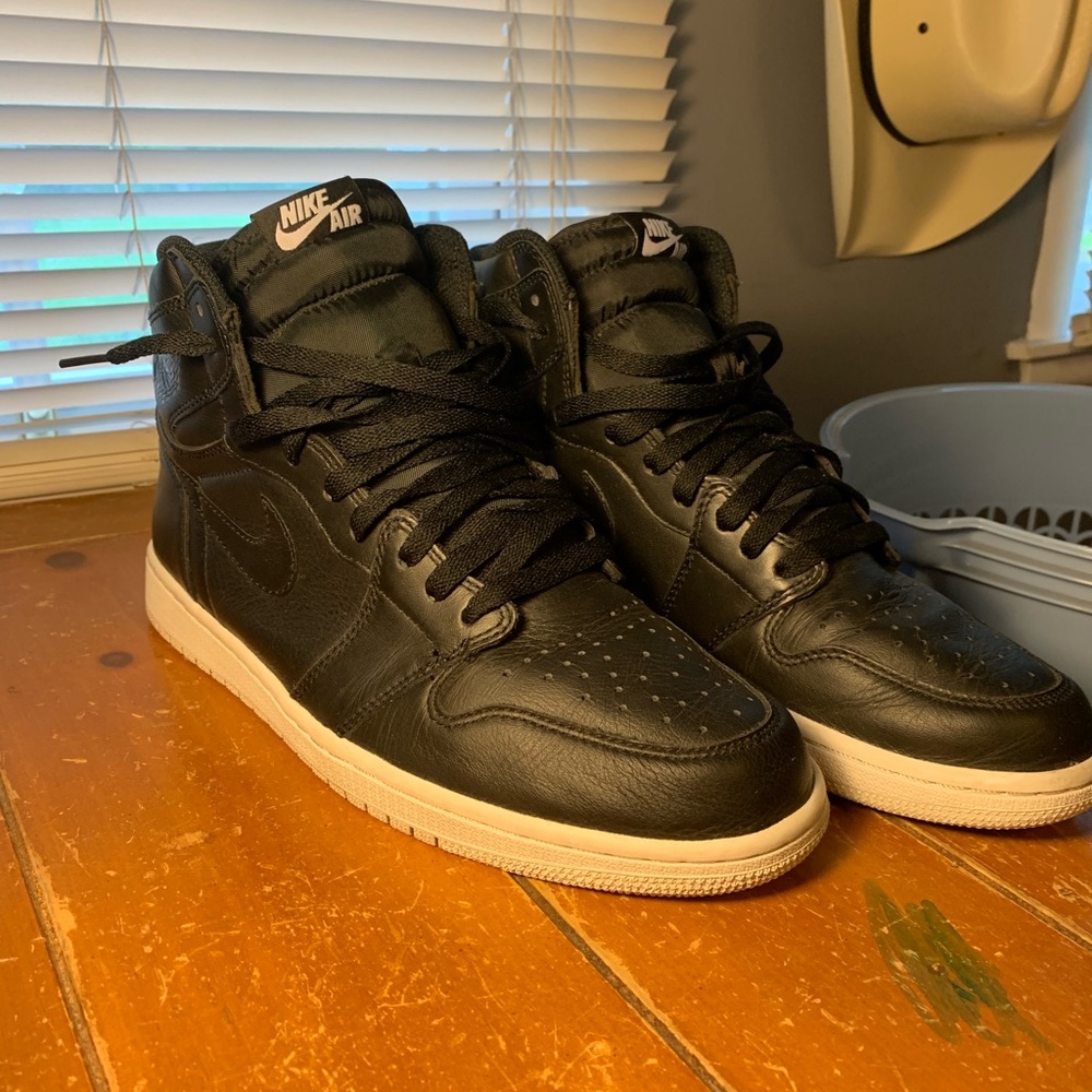 Nike air Jordan 1 cyber Monday
